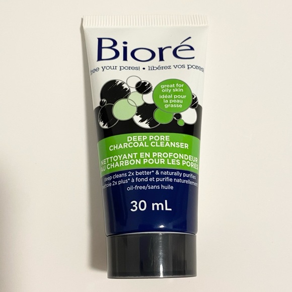 🆕 6 x Biore Deep Pore Charcoal Cleansers, 30mL - Picture 2 of 7